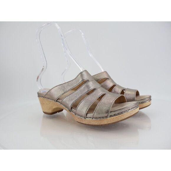 Dansko Lyndi Sandals Womens Size 40 EU 9.5 US Silver Metallic Slides Block Heel - Picture 1 of 11
